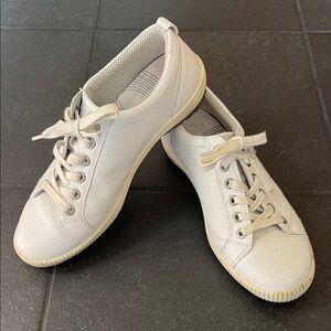 LEGERO 100% Leather Classic White Lace-Up Sneakers size 4